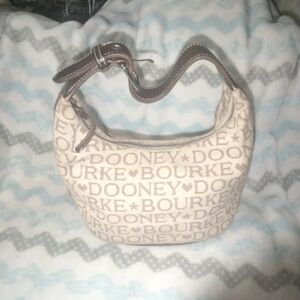 Dooney & bourke